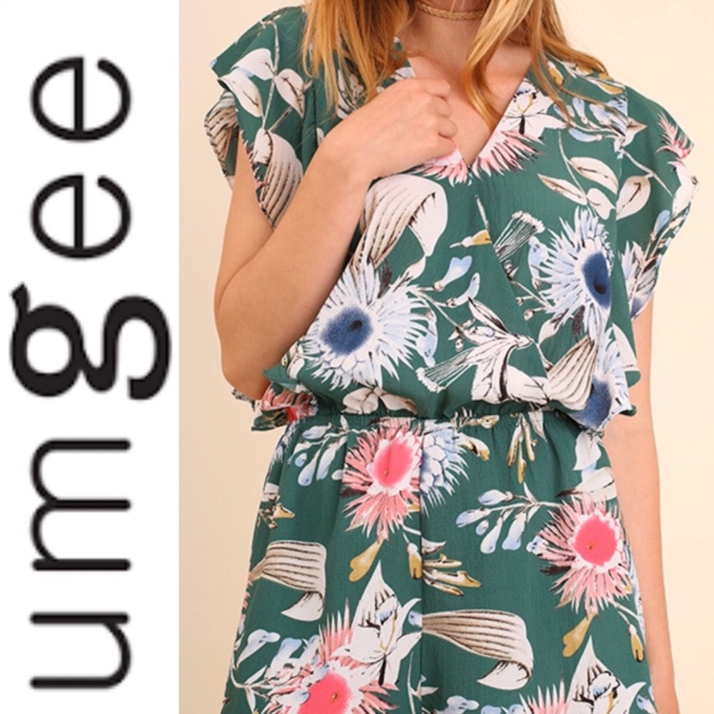 🌻NWT, ON SALE!! Umgee Green Floral Print Romper.  Cute summer romper
